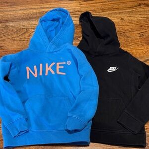 2 Nike hoodie sweatshirts